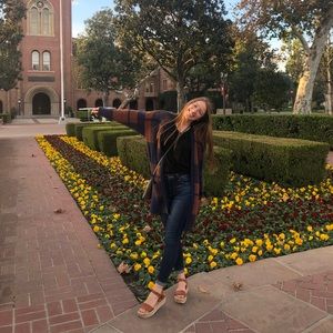 Meet your Posher, Erika